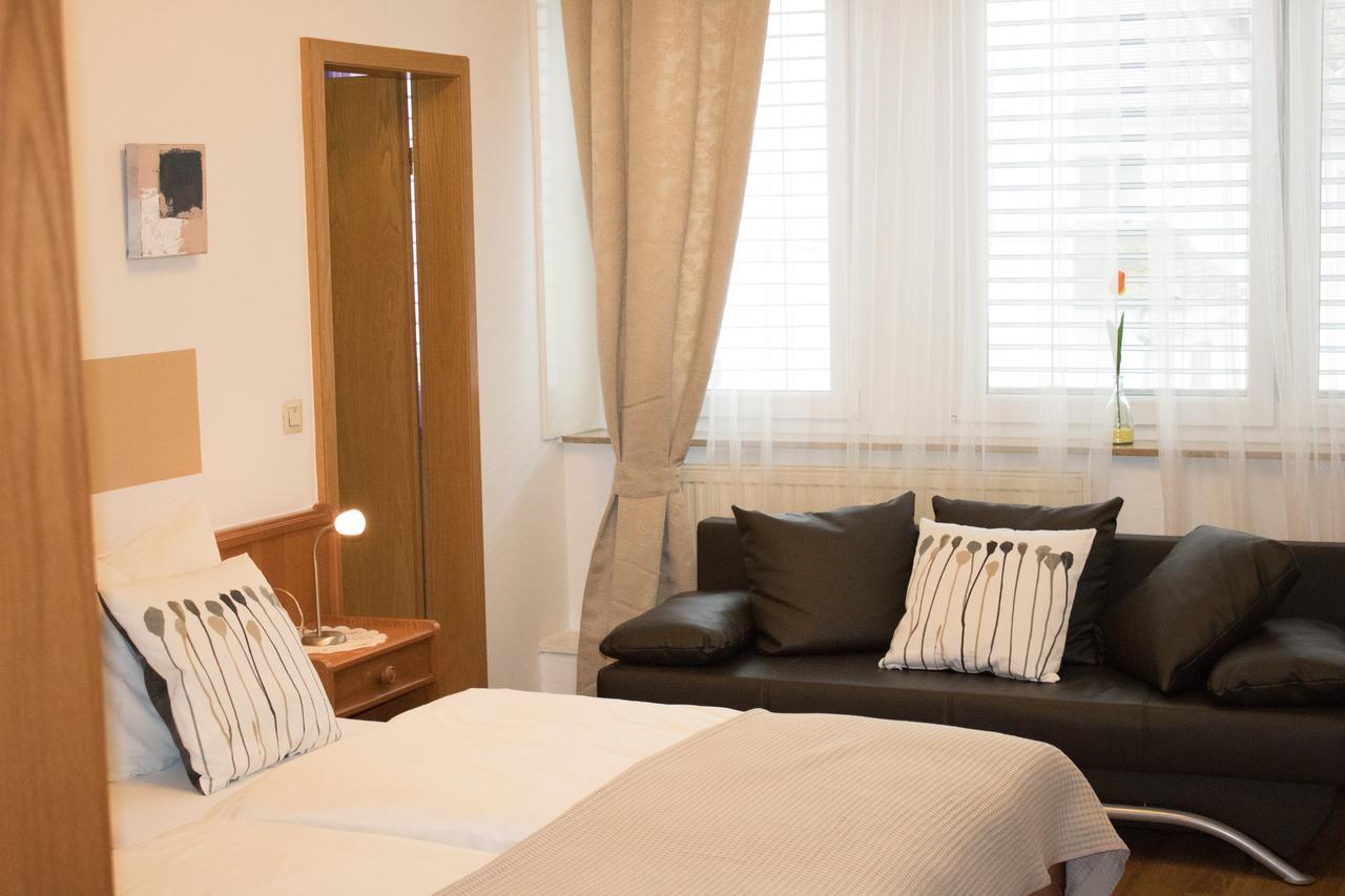 Stadthotel Russelsheim Екстериор снимка