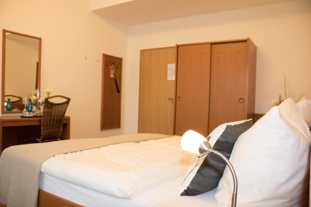Stadthotel Russelsheim Екстериор снимка